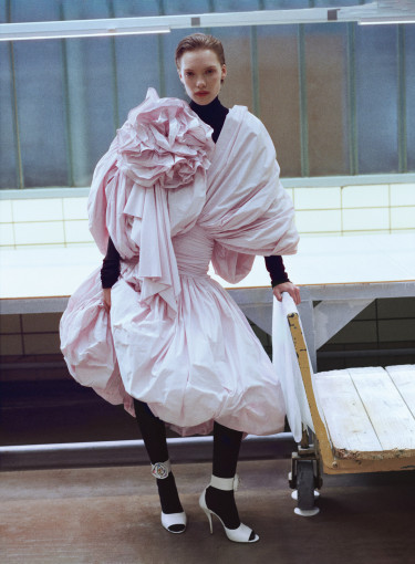 ok_german_vogue_251024000042510002_r1_rgb